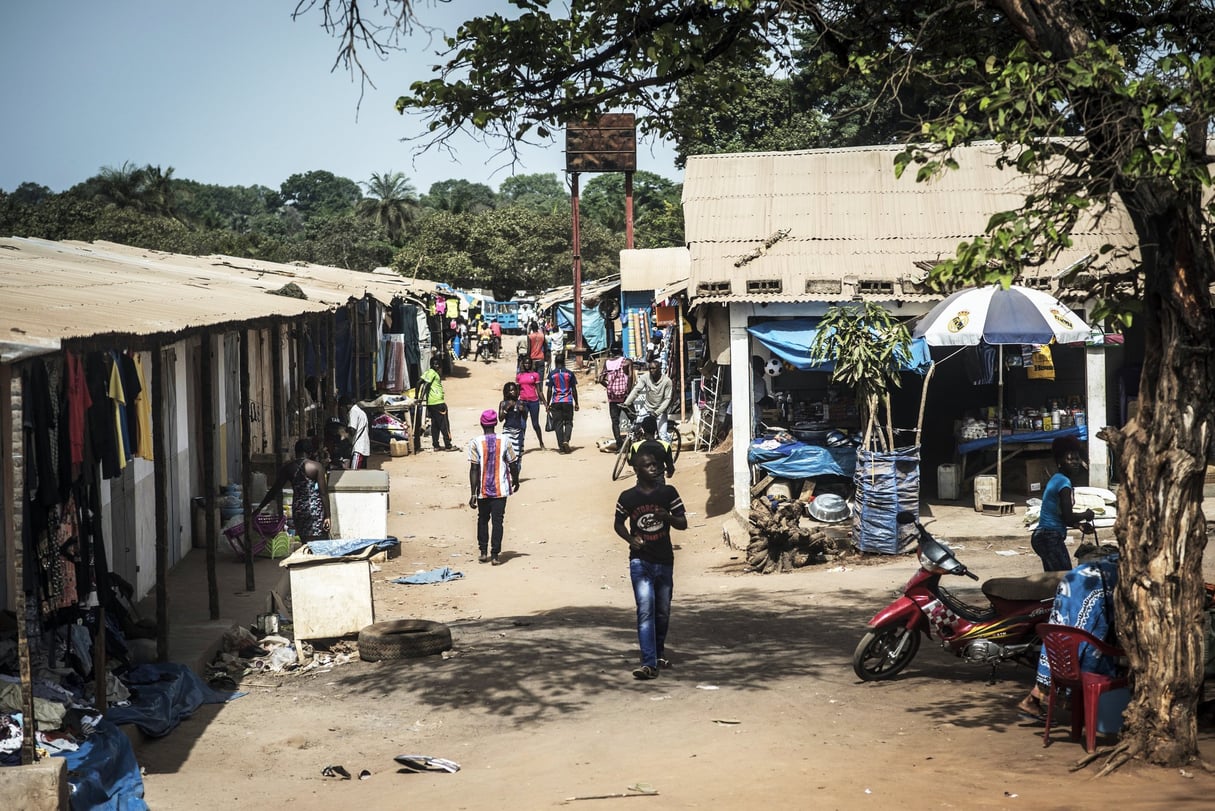 Marché de São Domingos, à la frontière entre la Guinée-Bissau et le Sénégal. &copy; Sylvain Cherkaoui pour JA