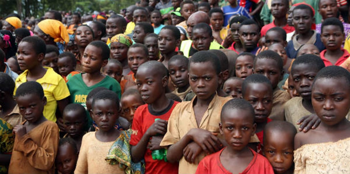 Des enfant burundais réfugiés du camp de Nduta à Kigoma, en Tanzanie, le 29 décembre 2015. © Stringer/AP/SIPA