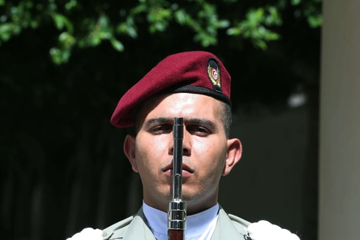 Un soldat tunisien en 2012, à Tunis, en Tunisie. © Mark Wilson/AP/SIPA