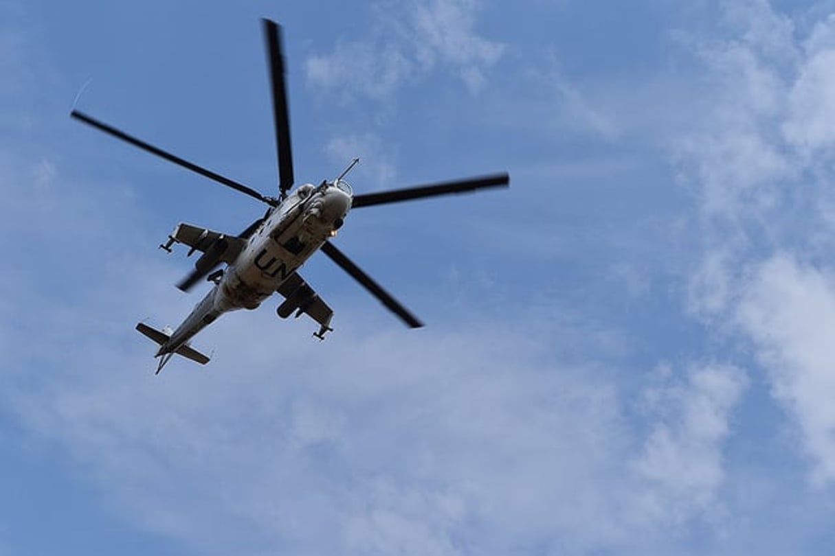 Un hélicoptère des Nations Unies survole Beni, dans la province du Nord-Kivu, en RDC, en octobre 2016. © MONUSCO/Anne Herrmann/CC/Flickr