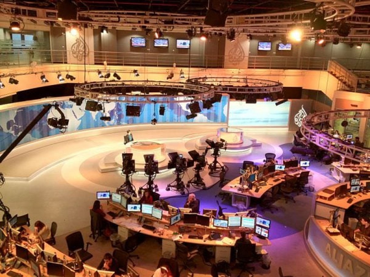 justinerodier [5:10 PM]  Studio de télévision principal d’Al-Jazira et plateau télé, à Doha, 2011. © Wittylama/CC/Wikipmedia commons