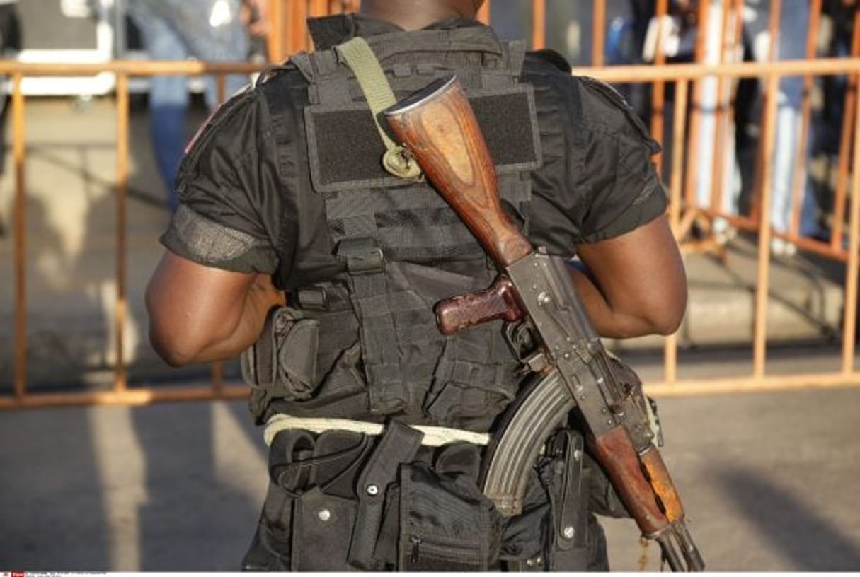 Un soldat ivoirien. © Schalk van Zuydam/AP/SIPA