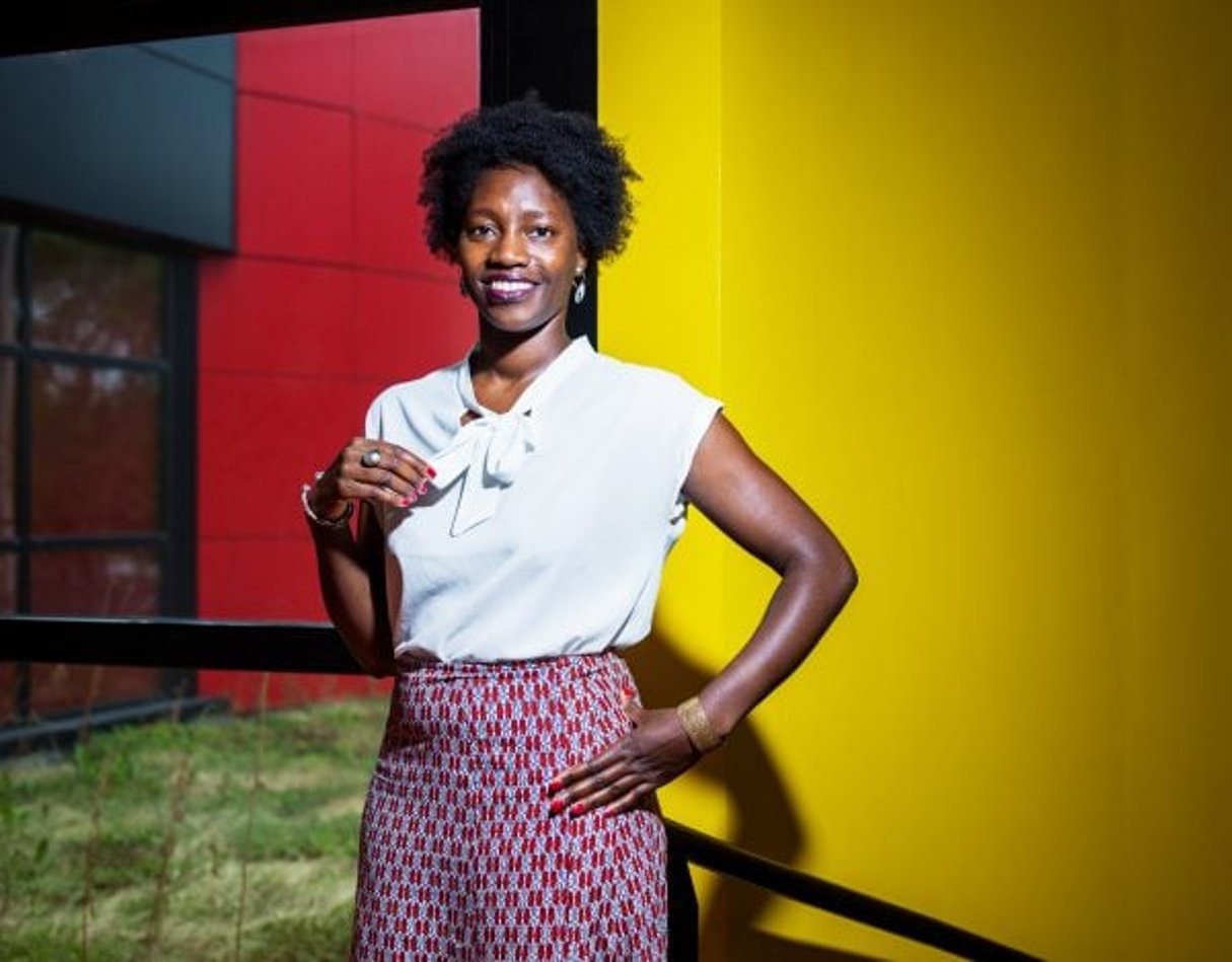 Penda Diouf, écrivaine et directrice d’une médiathèque en banlieue parisienne. © Damien Grenon pour JA