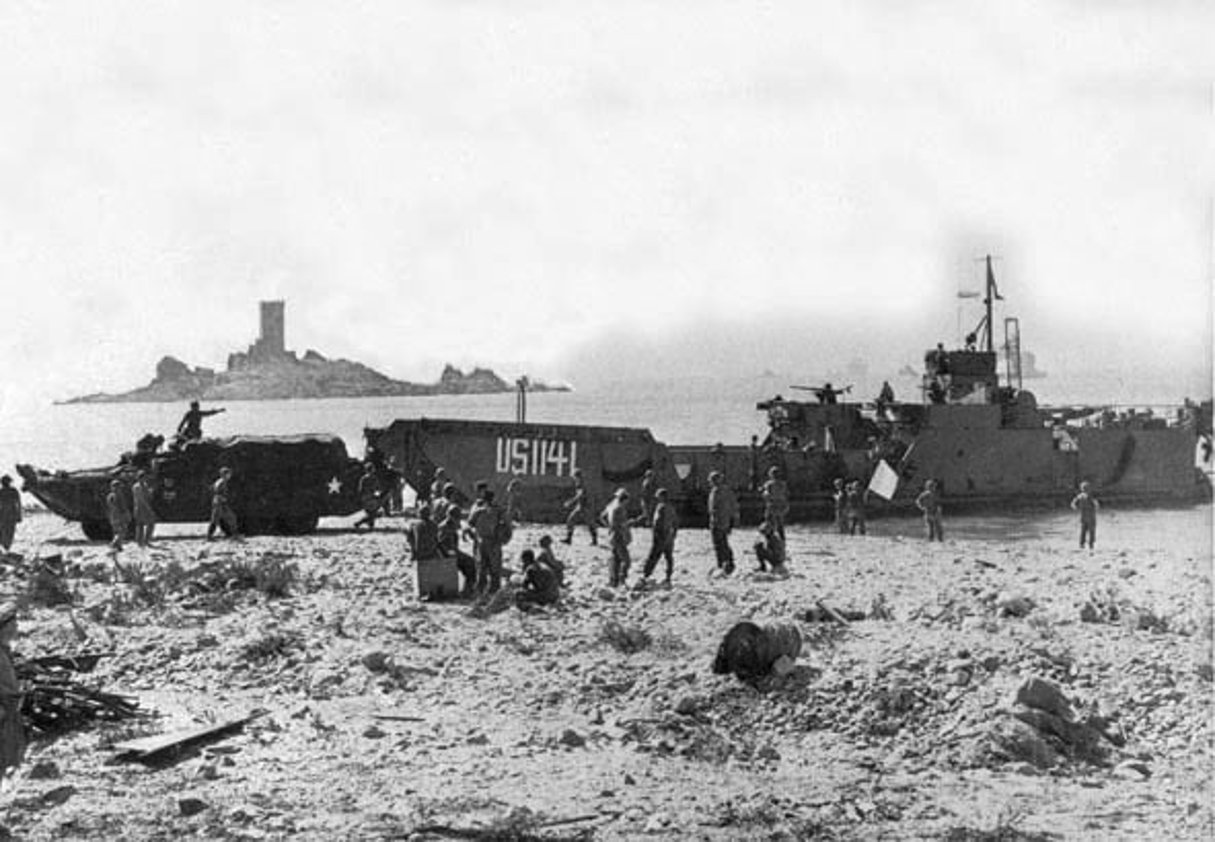 Débarquement des troupes alliées sur la plage de Saint Raphaël, dans le sud de la France, en août 1944. © Wikimedia Commons