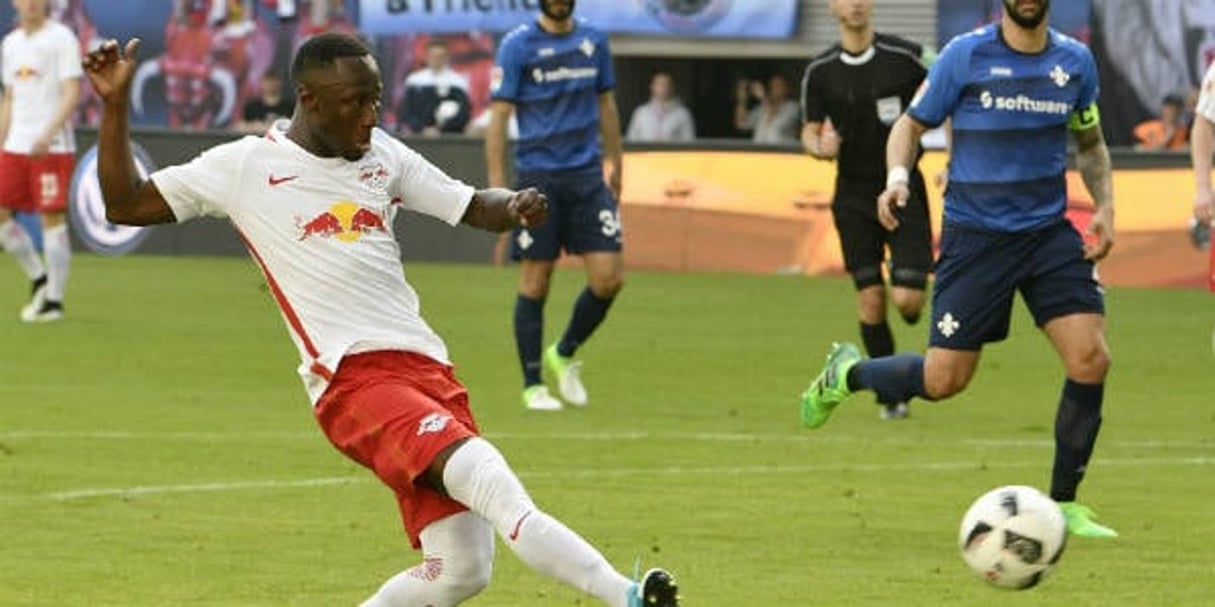 Naby Keita marque un but pour Leipzig, le 1er avril 2017. © Jens Meyer/AP/SIPA