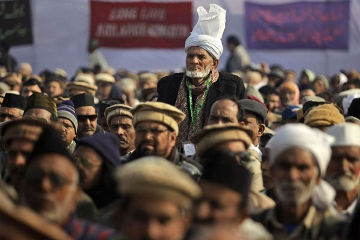 Des fidèles ahmadis, lors d’un rassemblement religieux en Inde, en décembre 2011. © Altaf Qadri/AP/SIPA