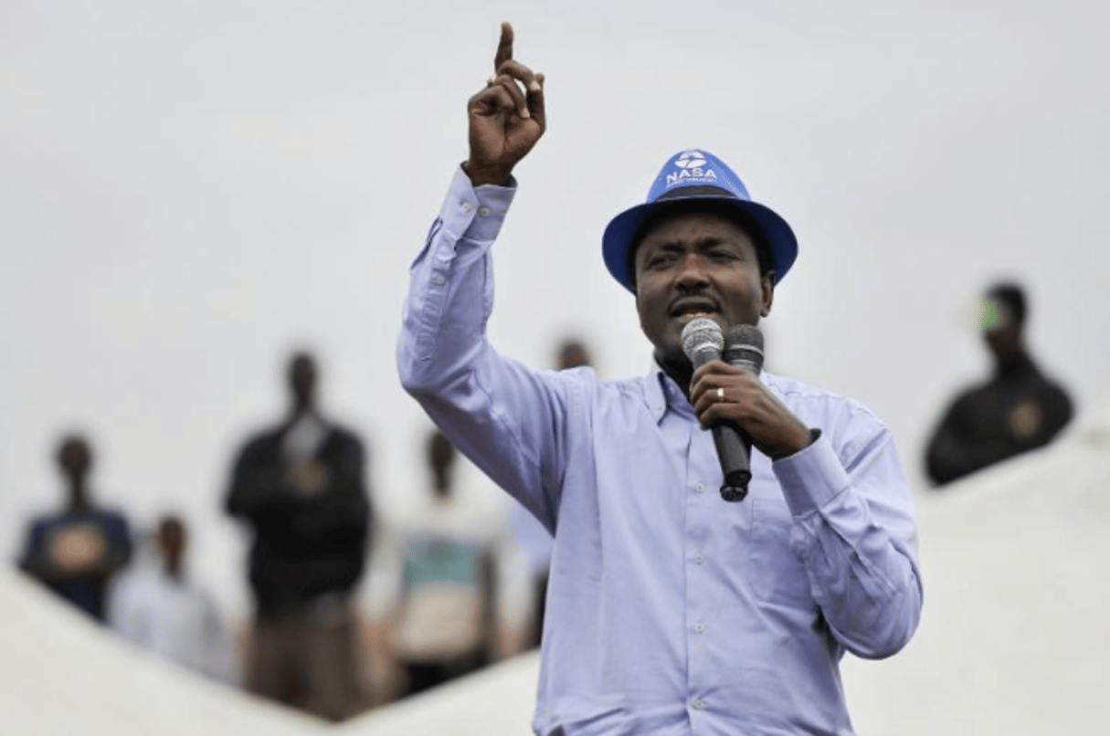 Le candidat Raila Odinga, principal opposant du président sortant Uhuru Kenyatta, le 3 septembre 2017, en campagne à Nairobi. © AFP / Tony Karumba