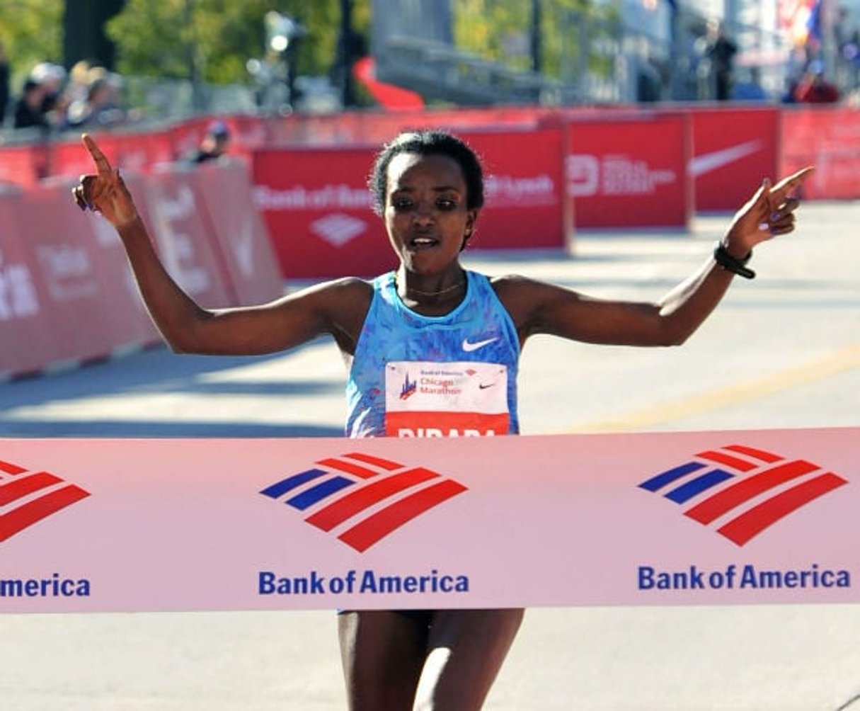 La coureuse éthiopienne Tirunesh Dibaba lors du marathon de Chicago, aux Etats-Unis, le 8 octobre 2017. © Paul Beaty/AP/SIPA