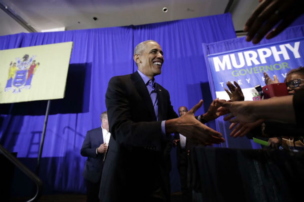 Barack Obama est venu apporter son soutien au candidat démocrate Phil Murphy le 19 octobre 2017 à Newark, dans le New Jersey. © Julio Cortez/AP/SIPA