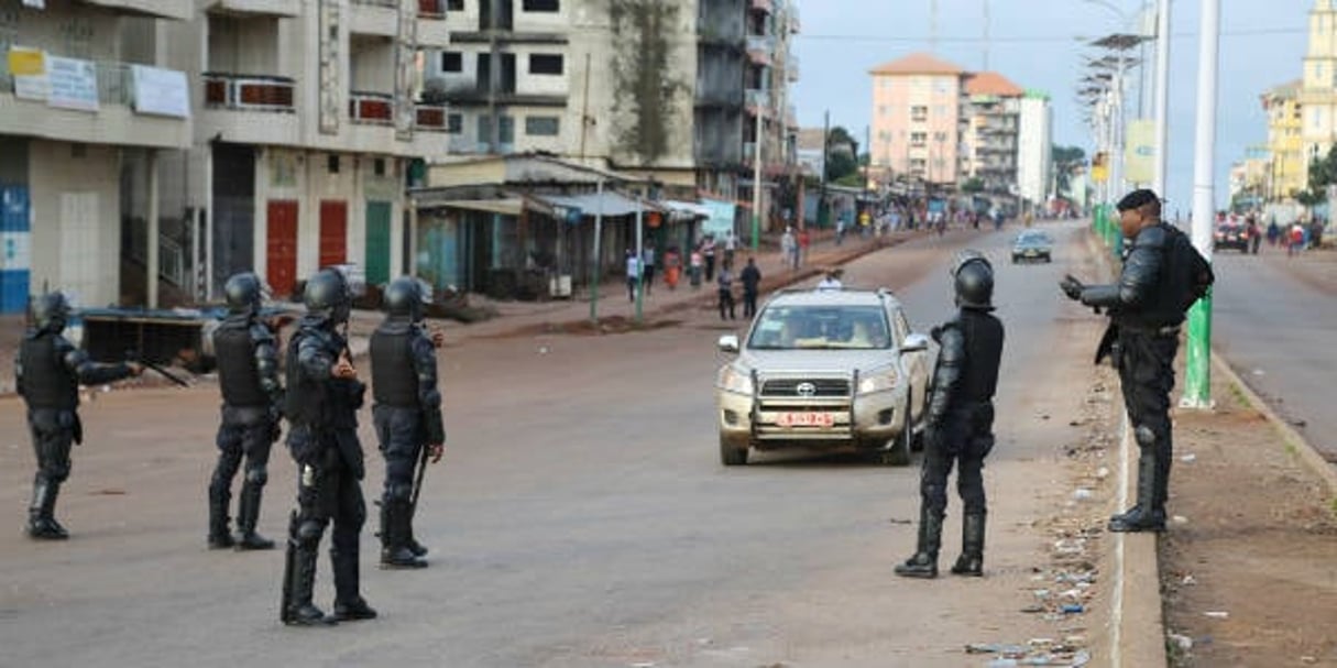 La police déployée à Conakry, en octobre 2015. © Youssouf Bah/AP/SIPA