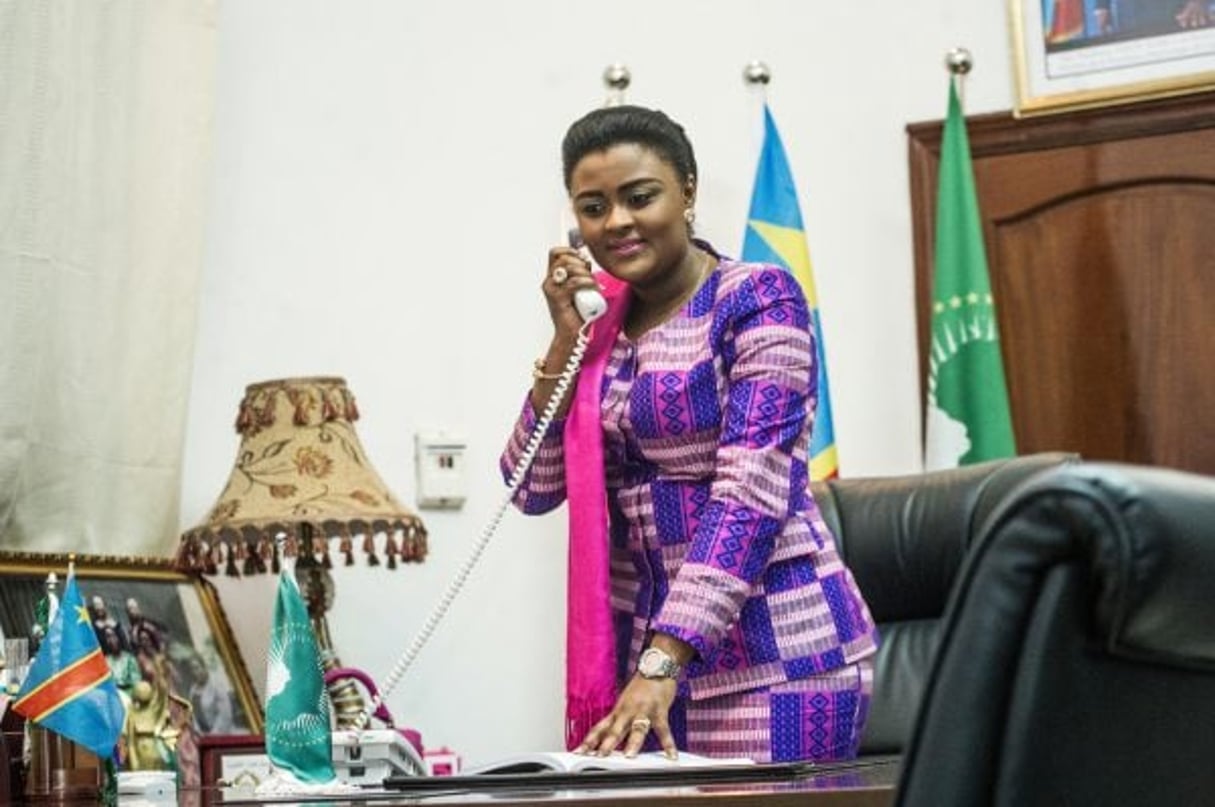 Francine Muyumba dans son bureau, à Kinshasa, le 26 octobre 2017. © Junior D.Kannah/JA