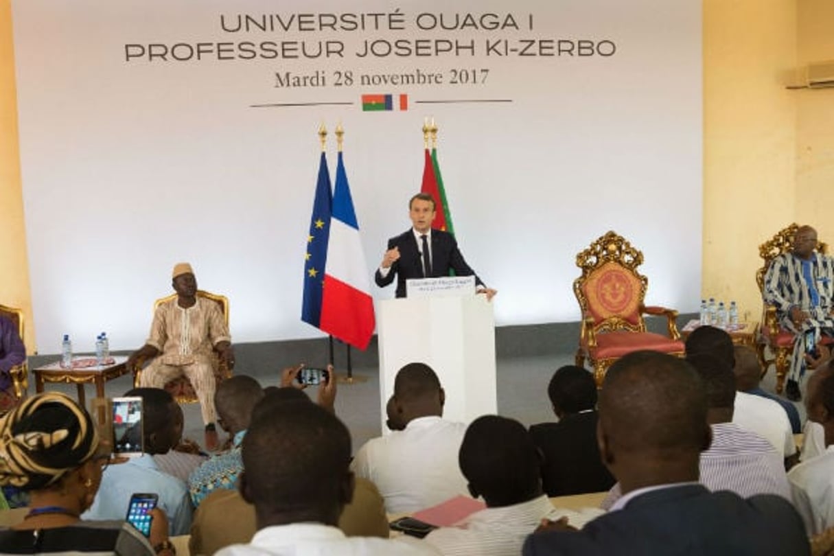 Lors du discours d’Emmanuel Macron, à Ouagadougou le 28 novembre 2017. © AP SIPA