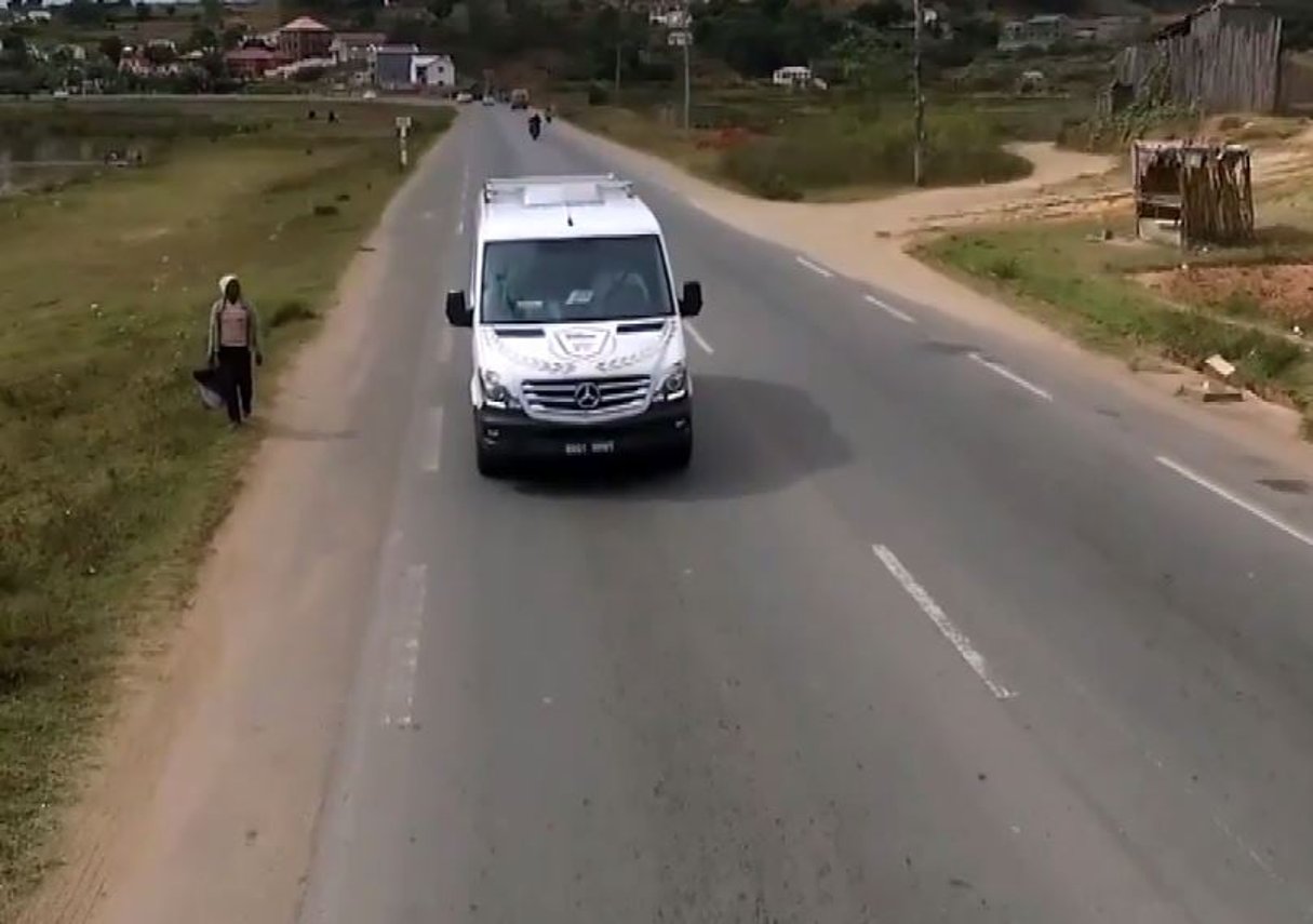 Cotisse, compagnie de taxi-brousse à Madagascar. © Capture d’écran JA