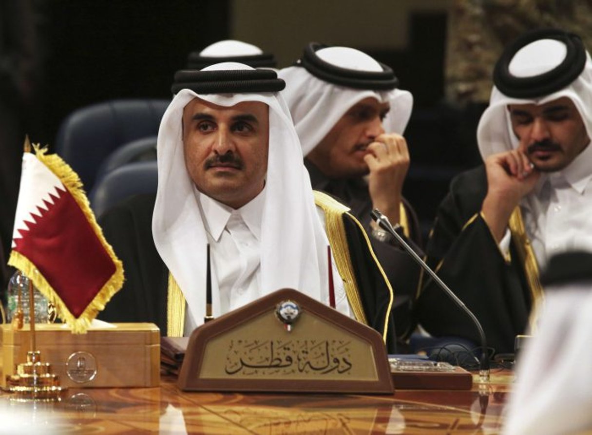 L’émir du Qatar Tamim Ben Hamad Al-Thani, lors d’un sommet du Conseil de coopération du Golfe, le 5 décembre 2017. © Jon Gambrell/AP/SIPA