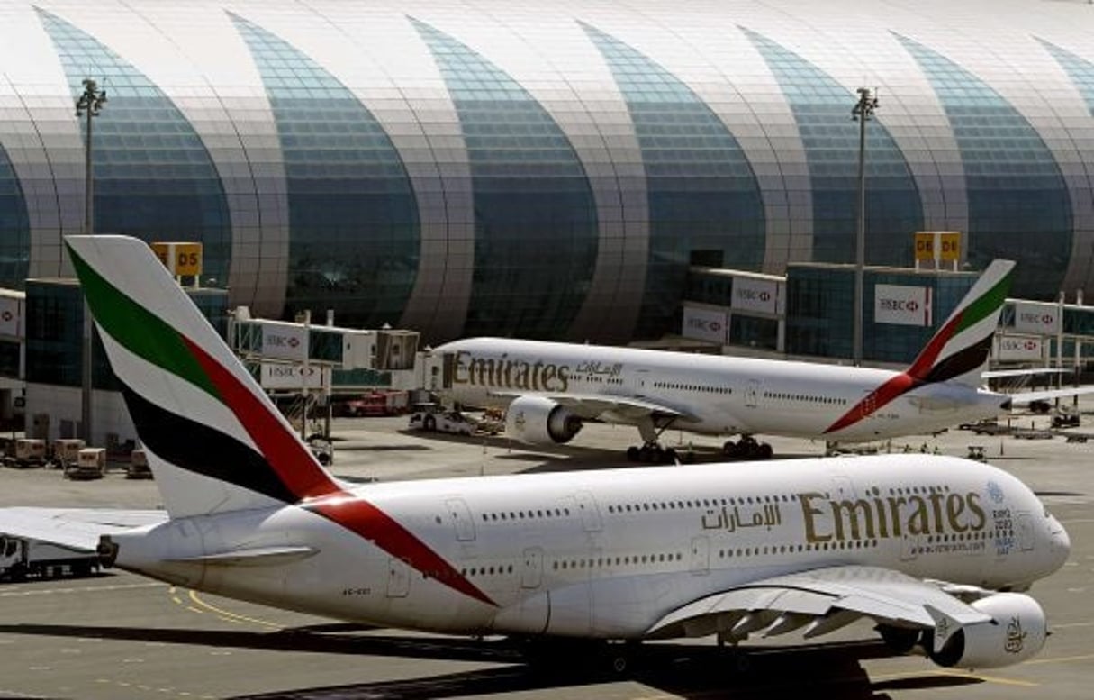 Des avions de la compagnie aérienne Emirates, à l’aéroport de Dubaï. © Kamran Jebreili/AP/SIPA