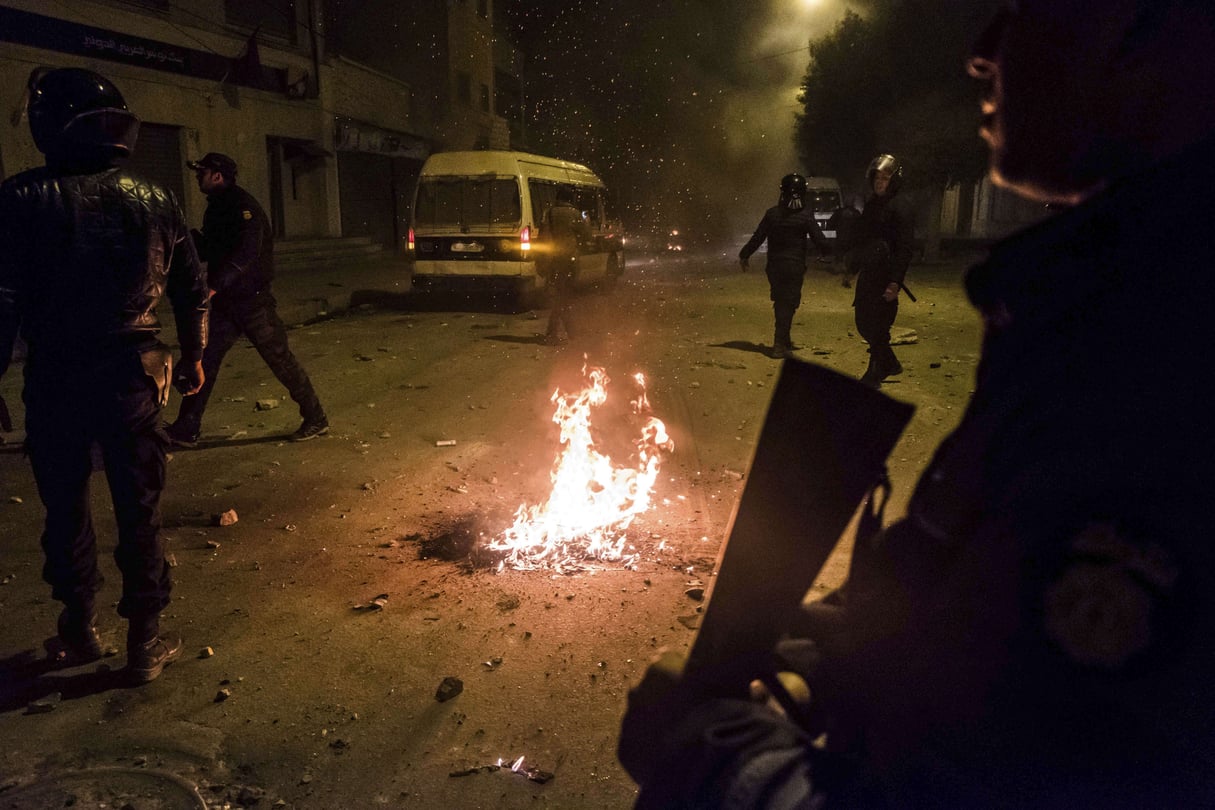 Nuit agitée à Tebourba &copy; Amine Landoulsi/AP/SIPA