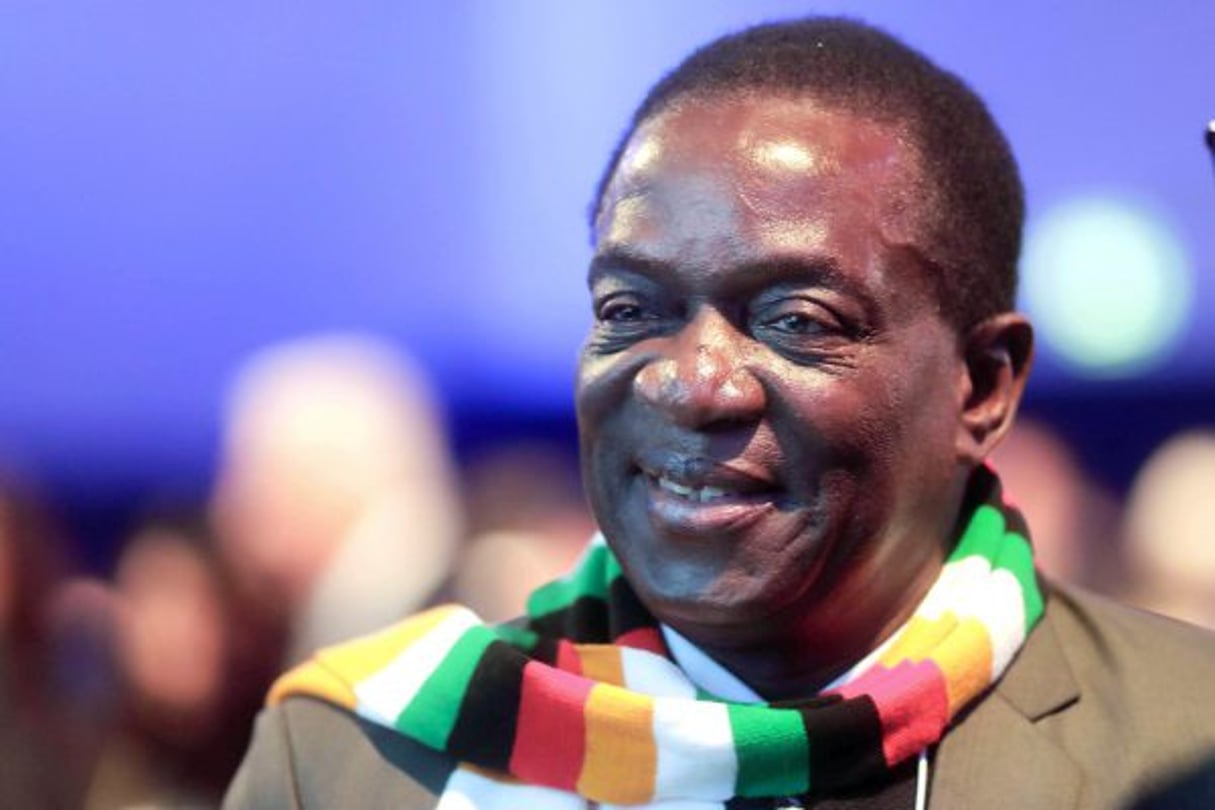 Emmerson Mnangagwa, président du Zimbabwe, assiste à la séance d’ouverture du Forum économique mondial, WEF, à Davos, en Suisse, le mardi 23 janvier 2018. © Markus Schreiber/AP/SIPA