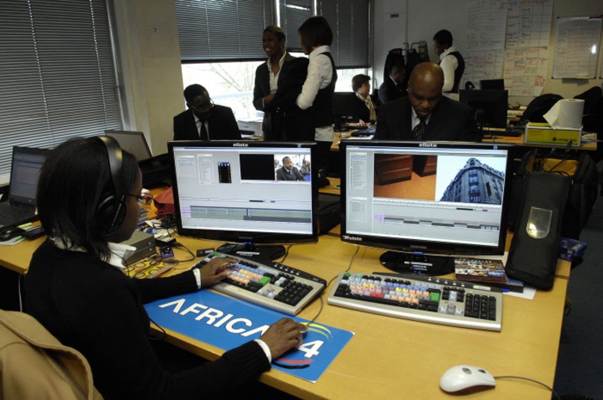 Dans les locaux d’Africa 24, télévision africaine d’information continue à Saint-Cloud (France). © Vincent Fournier/Jeune Afrique/JA