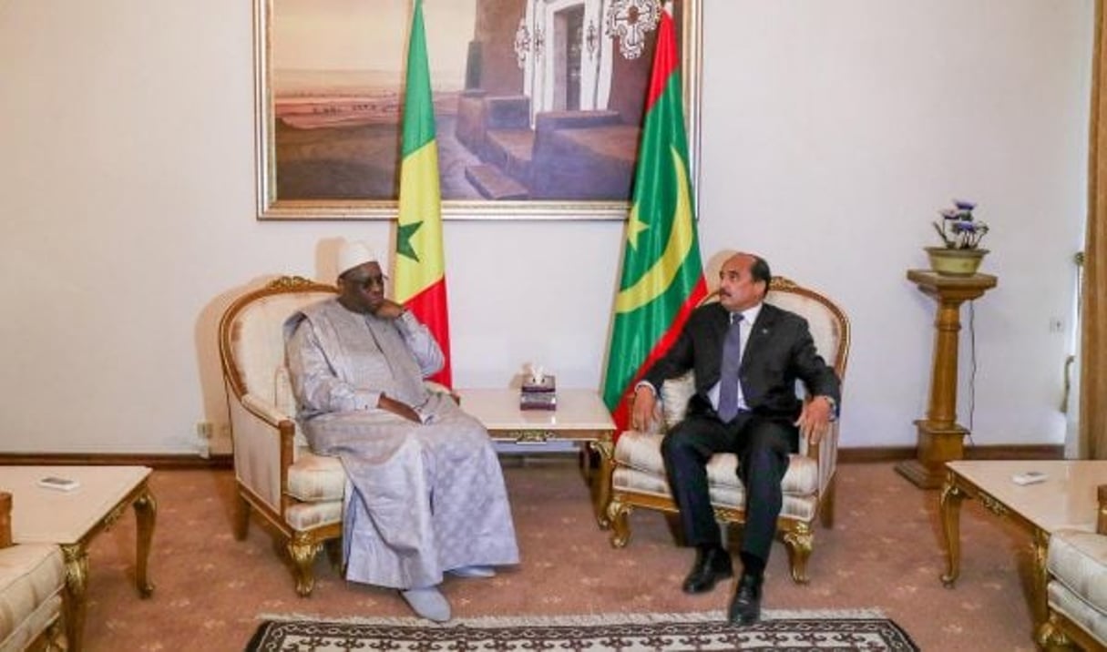 Les chefs d’État Macky Sall et Mohamed Ould Abdel Aziz à Nouakchott le 9 février 2018. © Présidence Sénégalaise