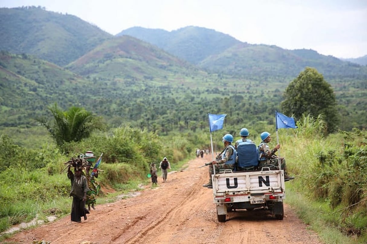 Une patrouille de Casques bleus de la Monusco près de Nyiamilima, dans l’est de la RDC, le 9 avril 2015. © Flickr/Monusco/Abel Kavanagh