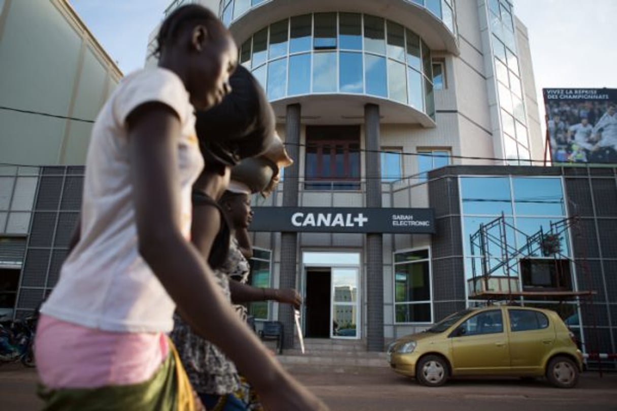 Le siège de Canal+ dans le quartier ACE 2000, à Bamako (Mali), le 03 Septembre 2014. © Tanya Bindra pour JA