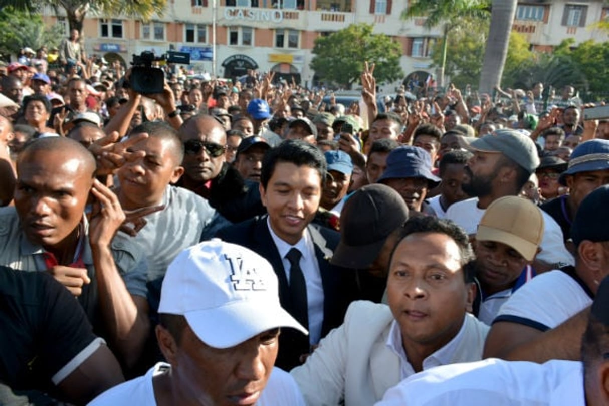 Andry Rajoelina, ancien président malgache, dans la foule à Antananarivo, le 23 avril 2018. © REUTERS/Clarel Faniry Rasoanaivo