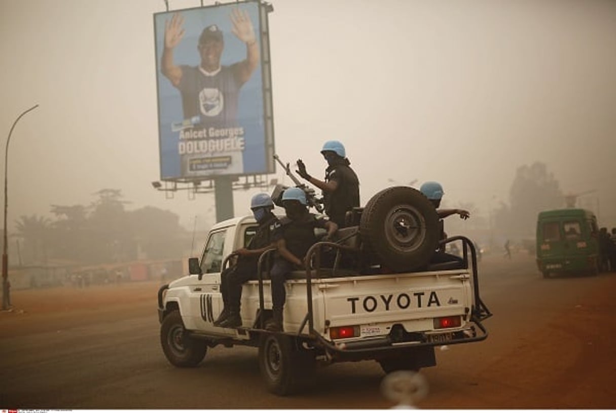 Une patrouille de la Minusca dans les rues de Bangui. © Jerome Delay/AP/SIPA