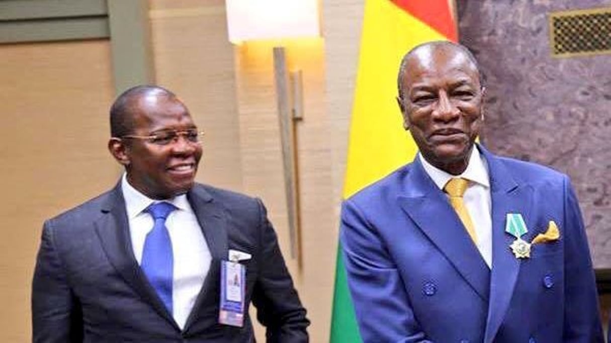 Le nouveau Premier ministre Ibrahima Kassory Fofana aux côtés du président Alpha Condé. © DR / Primature guinéenne