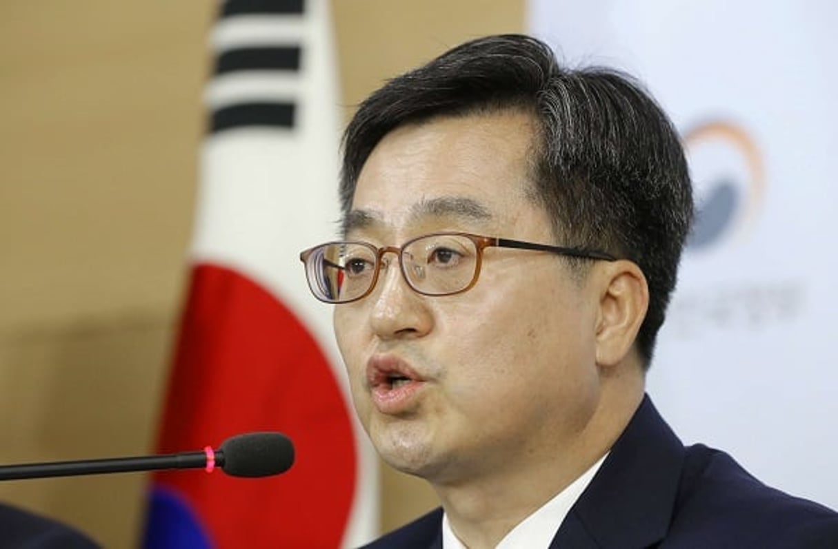 Kim Dong-Yeon, ministre sud-coréen des Finances, à Séoul, le 10 mai 2018. © Lee Jin-man/AP/SIPA