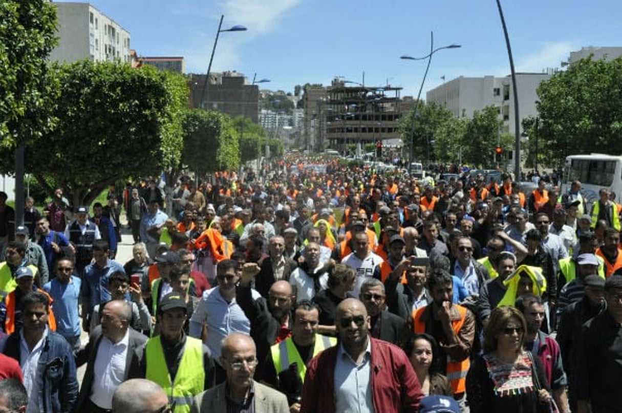 La marche organisée, dans les rues de la ville de Bejaia, par le Comité de soutien aux travailleurs de Cevital afin demander le déblocage des projets du premier groupe privé du pays. © Facebook du Comité.