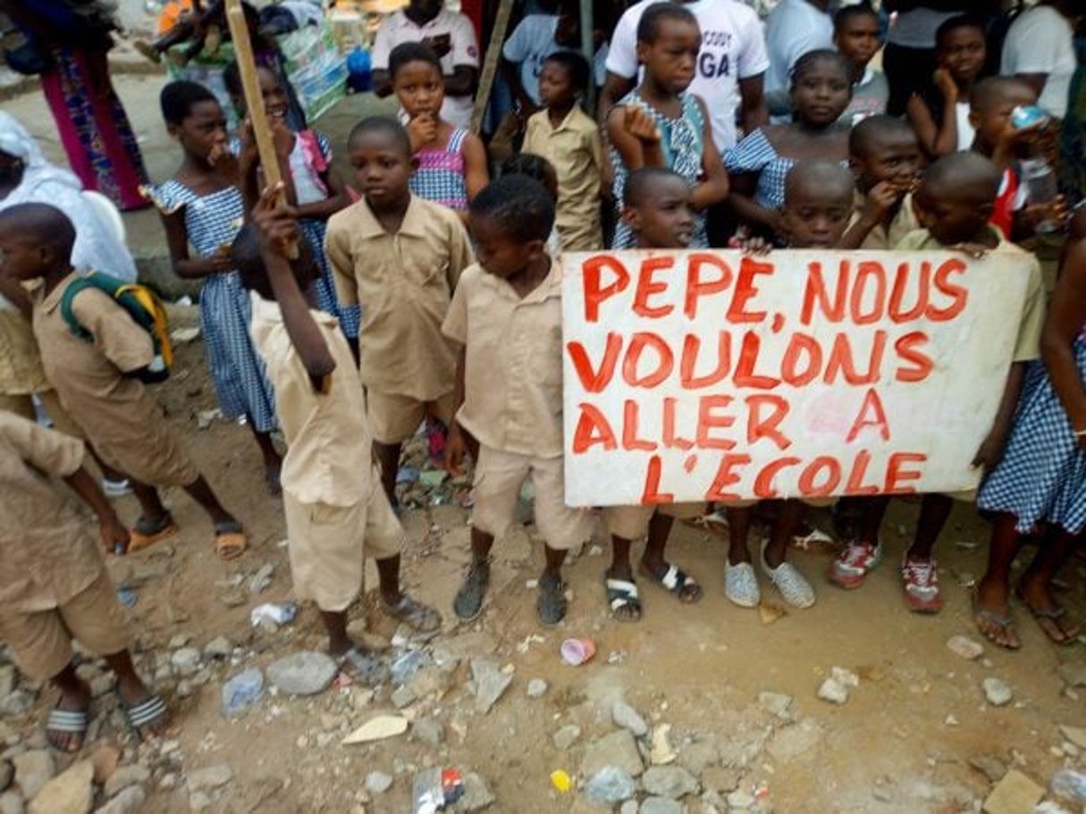 Les enfants de Cocody Danga à Abidjan © Association Regard Citoyen