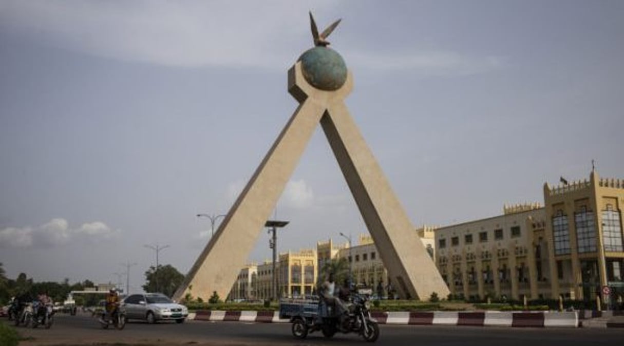 Monument de la Paix à Bamako. © Sylvain Cherkaoui pour JA