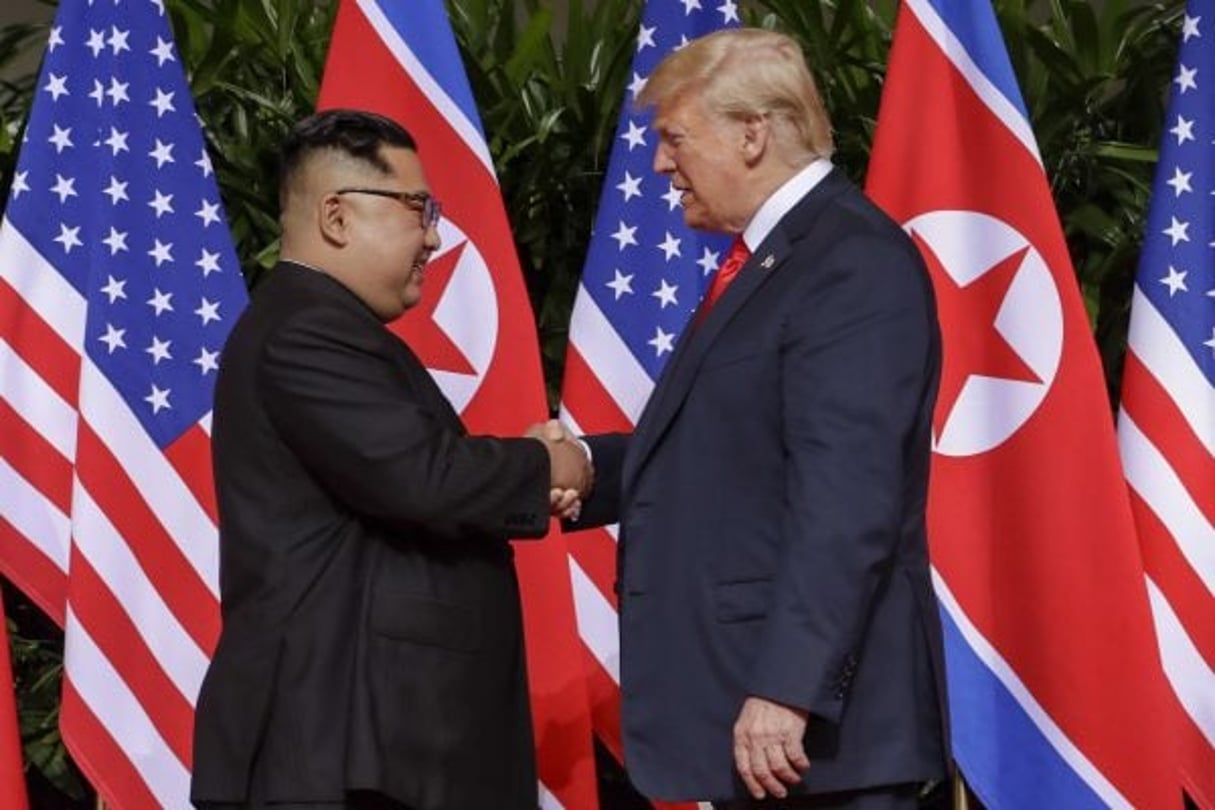 Le sommet entre Donald Trump et Kim Jong-Un, le 12 juin 2018, à Singapour. © Evan Vucci/ AP/ SIPA