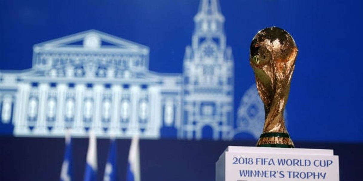 Le trophée du Mondial 2018 qui sera remis au vainqueur de la compétition le 15 juillet 2018, en Russie. © Pavel Golovkin/AP/SIPA