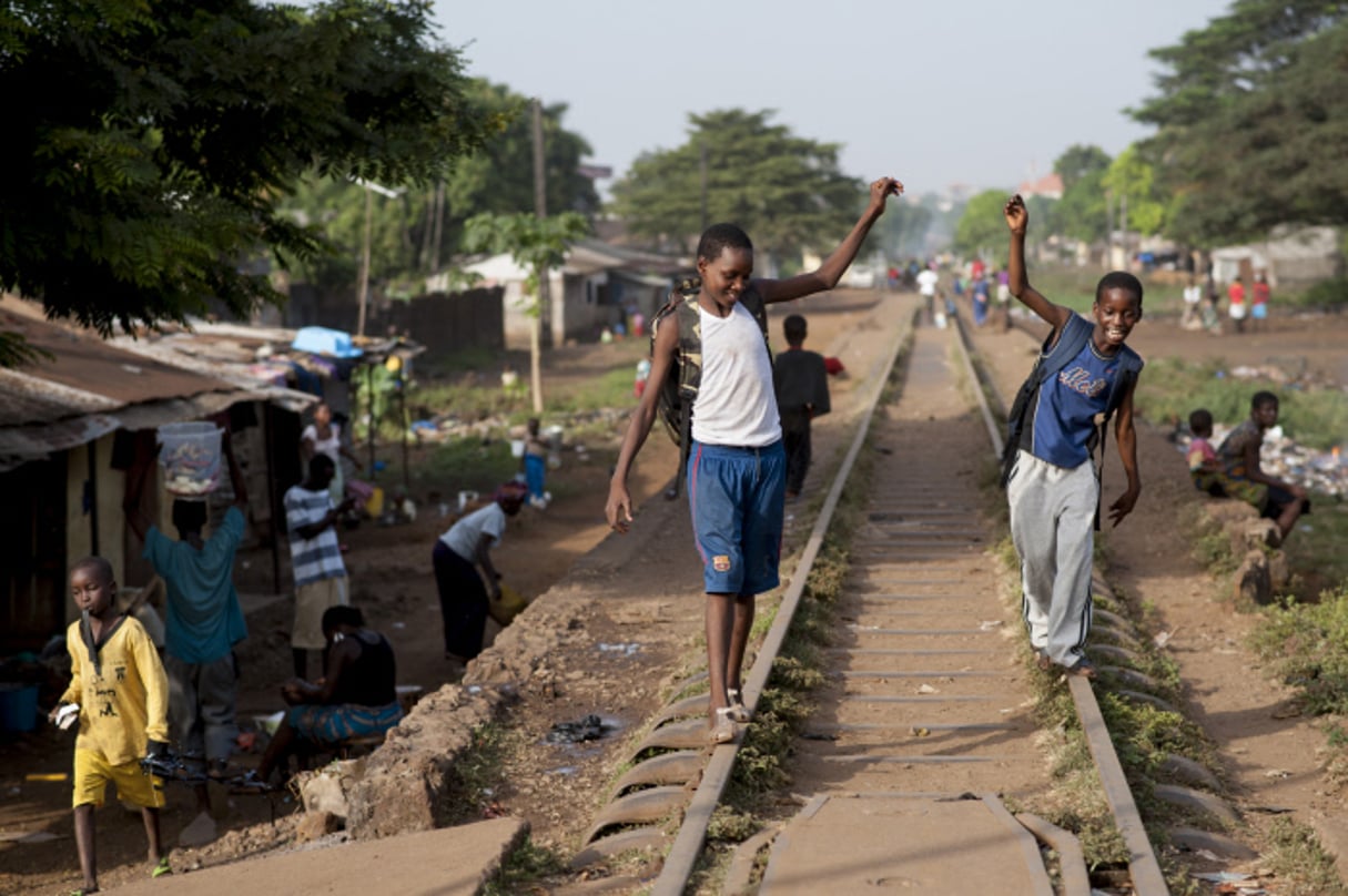 Dans le quartier de Hafia, à Conakry, en 2012. © Sylvain Cherkaoui pour Jeune Afrique