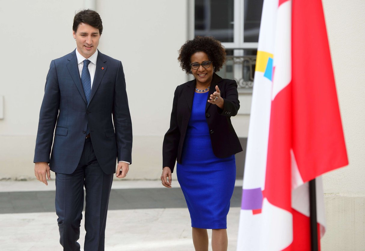 Le Premier ministre du Canada, Justin Trudeau, avec Michaëlle Jean, secrétaire générale de l’Organisation internationale de la Francophonie, au siège de l’OIF à Paris, le lundi 16 avril 2018. © Sean Kilpatrick/AP/SIPA