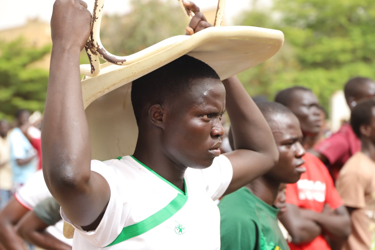 Désillusion de Souleymane, à l'université de Saint-Louis. &copy; Youenn Gourlay pour JA