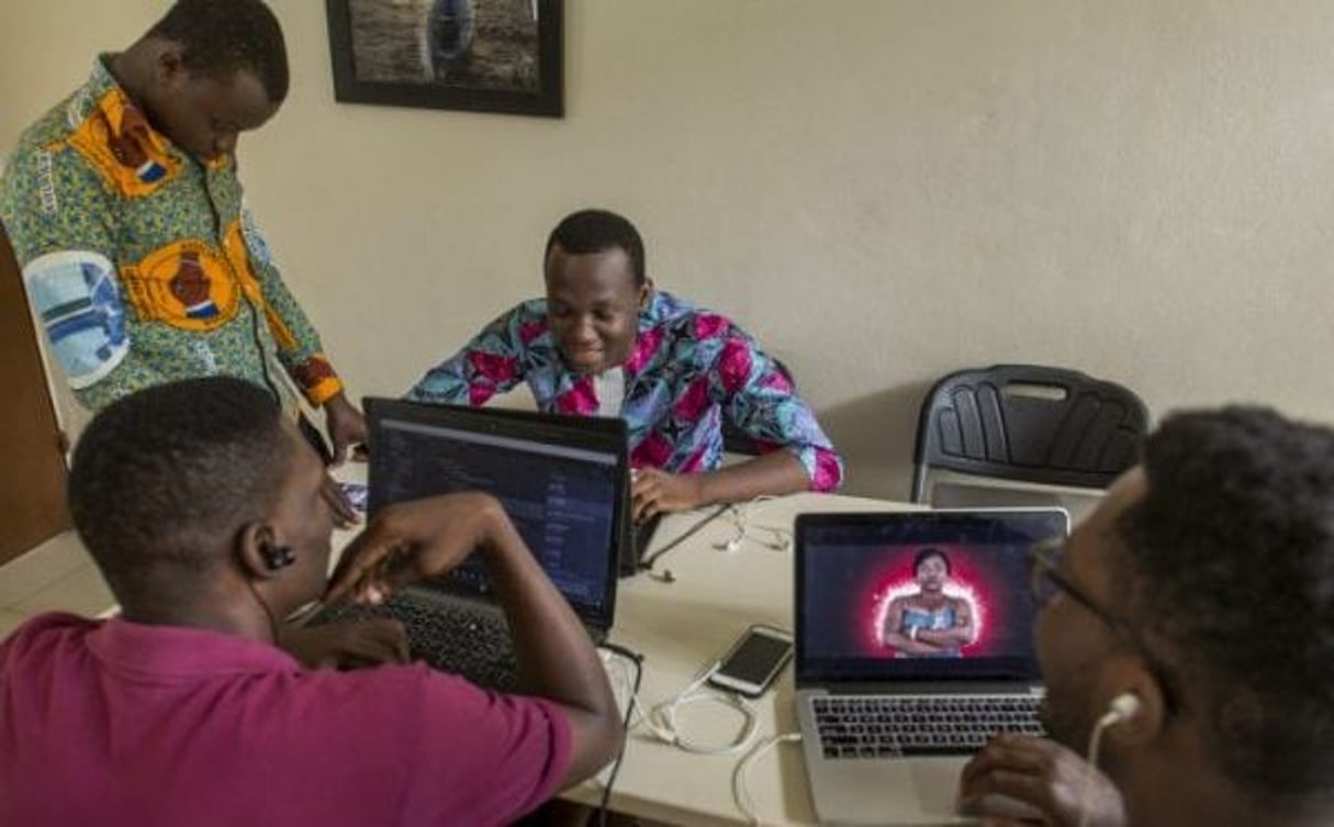Etrilab, incubateur de start up, espace coworking à Cotonou © Jacques Torregano pour JEUNE AFRIQUE