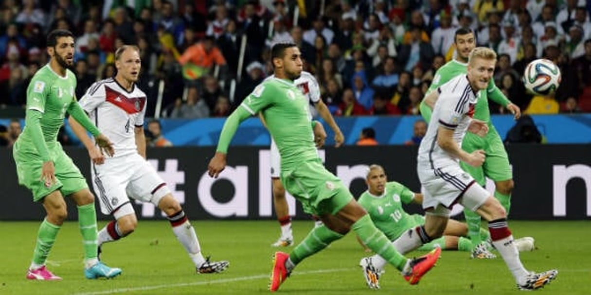 Lors du match Algérie-Allemagne, en 8e de finale de la Coupe du Monde 2014 au Brésil. © Frank Augstein/AP/SIPA