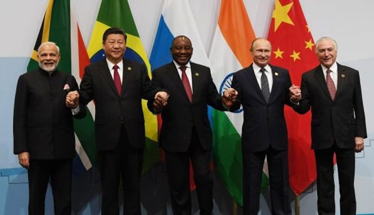 Les présidents indiens, chinois, sud-africains, russes et brésiliens lors du dixième sommet des Brics © DR / Brics