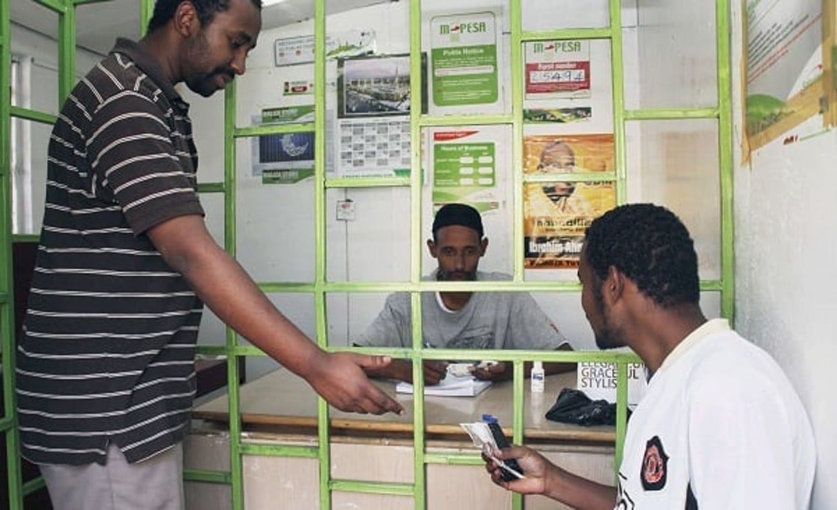 Alors que le paiement mobile est très développé sur le continent, le commerce digital reste en retrait. © Sayyid Abdul Azim/AP/SIPA