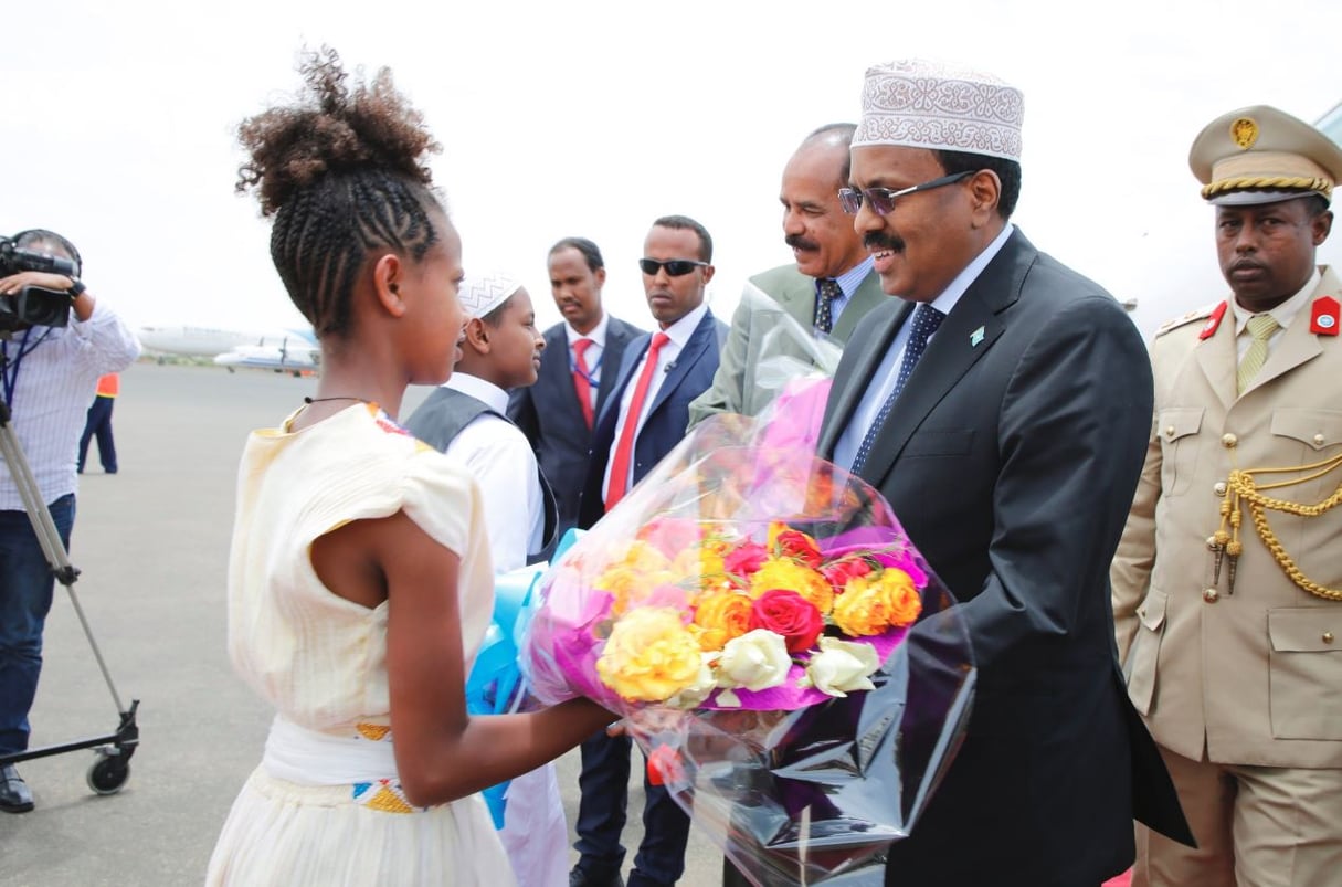 Isaias Afwerki, président érythréen, et  Mohamed Abdullahi Mohamed, président somalien, à Asmara, samedi 28 juillet 2018. © DR / Présidence somalienne