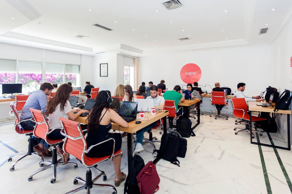 L’espace de coworking de Cogite, à Tunis, créé il y a cinq ans, symbolise le dynamisme du secteur. © Cogite