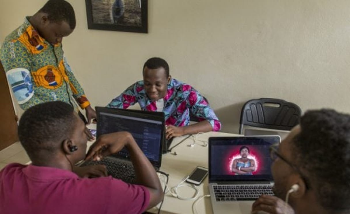 Etrilab, incubateur de start-up, espace coworking à Cotonou © Jacques Torregano pour JA