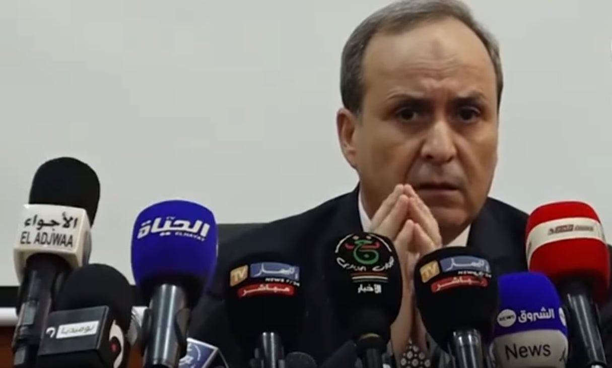 Le ministre de la Santé Mokhtar Hasbellaoui, lors d’une conférence de presse en septembre 2018. © Capture écran YouTube/El Djazairia One