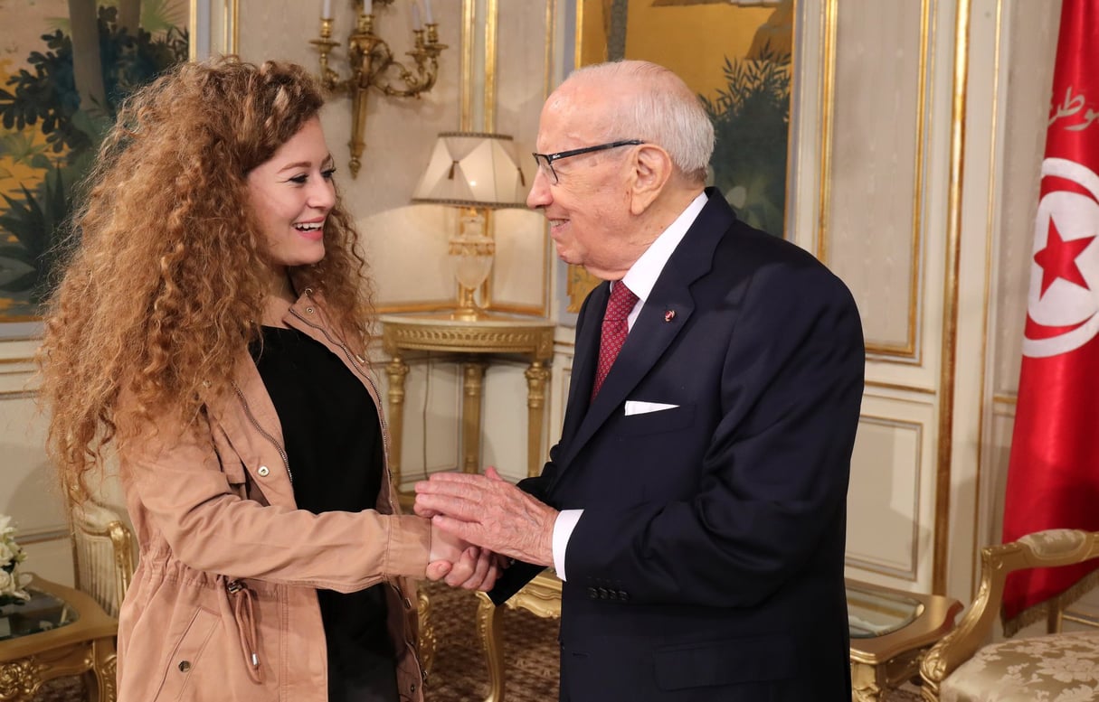 Béji Caïd Essebsi, le président tunisien, a reçu Ahed Tamimi le 1er octobre au palais présidentiel. © DR / Présidence tunisienne.