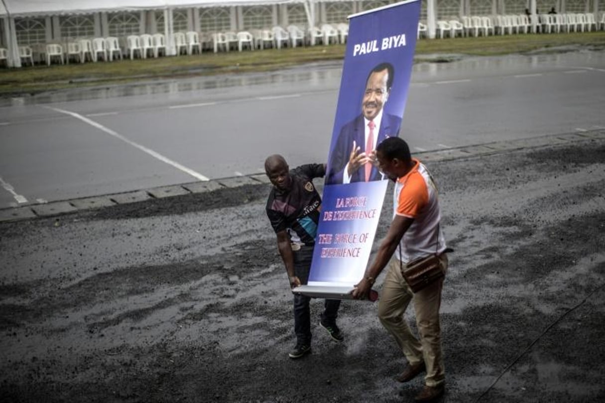 Préparatifs de la présidentielle à Buea, en Cameroun anglophone, 3 octobre 2018. © MARCO LONGARI / AFP