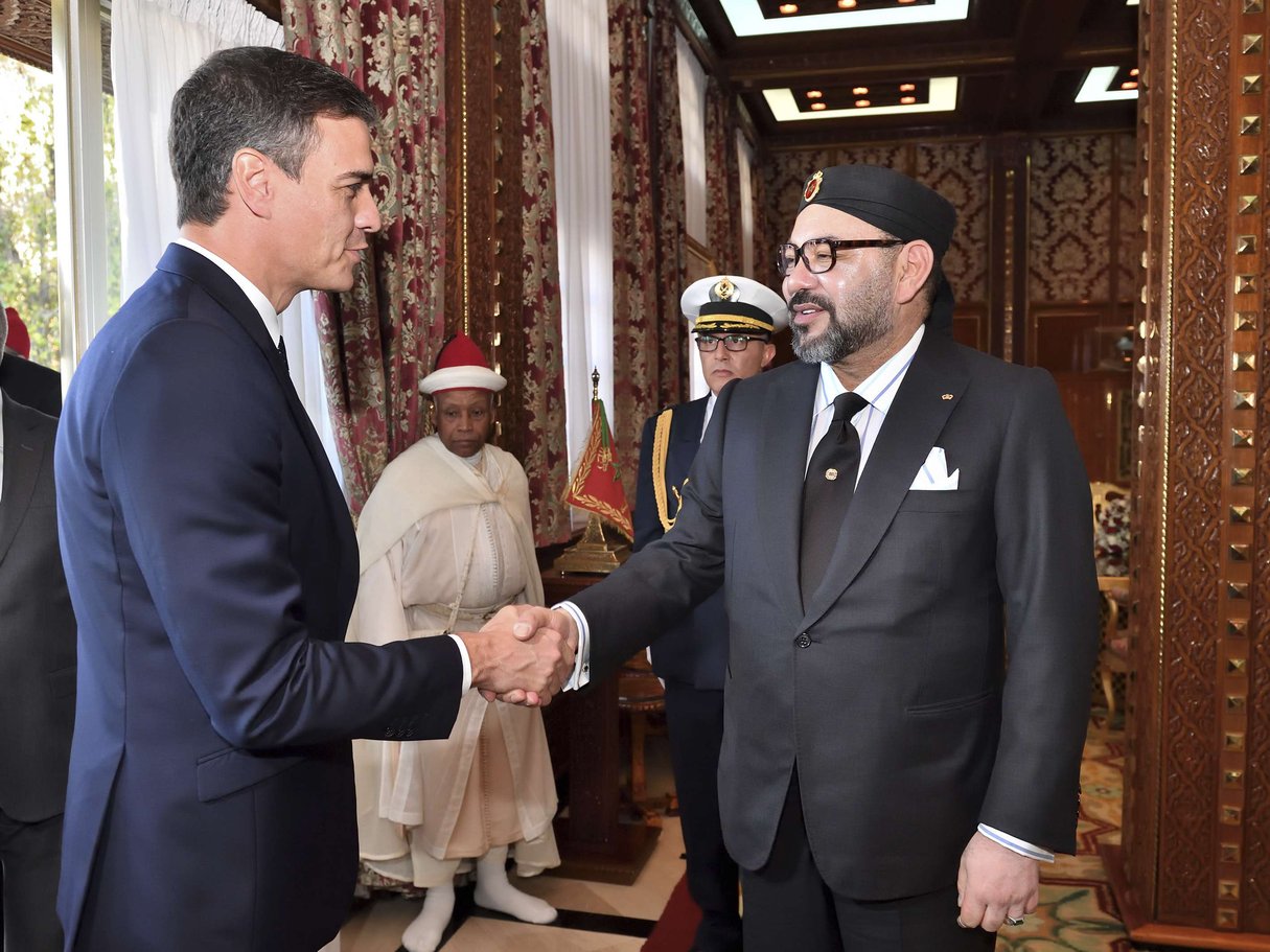 Le chef du gouvernement espagnol a rencontré le roi Mohammed VI au palais royal de Rabat, lundi 19 novembre 2018. © AP/SIPA