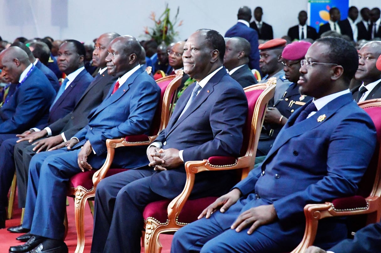 À Abidjan, en novembre 2017. À l’époque déjà, les relations avec le président Ouattara (au centre) s’étaient tendues. Les ambitions et la méfiance ont eu raison de leur alliance. &copy; ISSOUF SANOGO/AFP