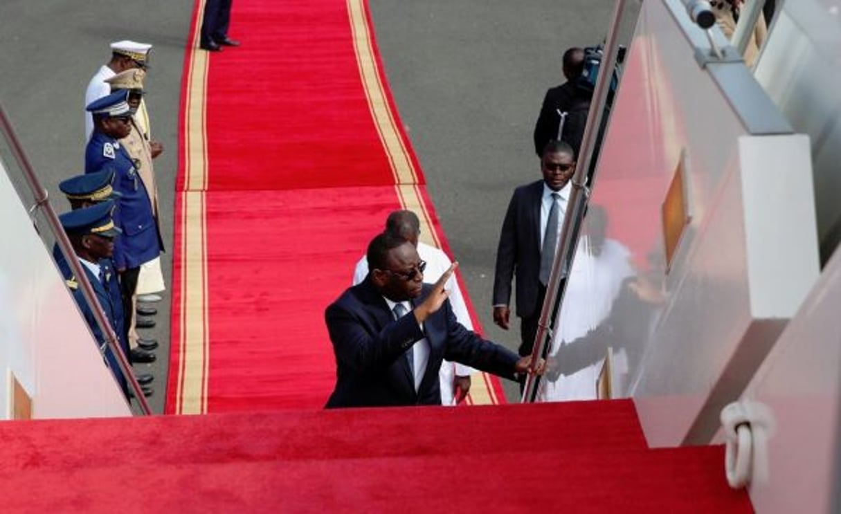 Le président sénégalais Macky Sall, au départ de Dakar le 17 décembre avant sa visite à Paris. © DR / Présidence du Sénégal